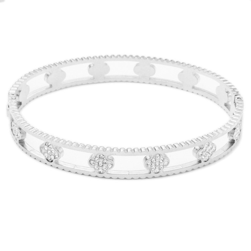 Fyrklöver Av Titanstål Med Diamantöversatt Ihåligt Spänne Armband För Kvinnor I Rostfritt Stål Zirkonarmband