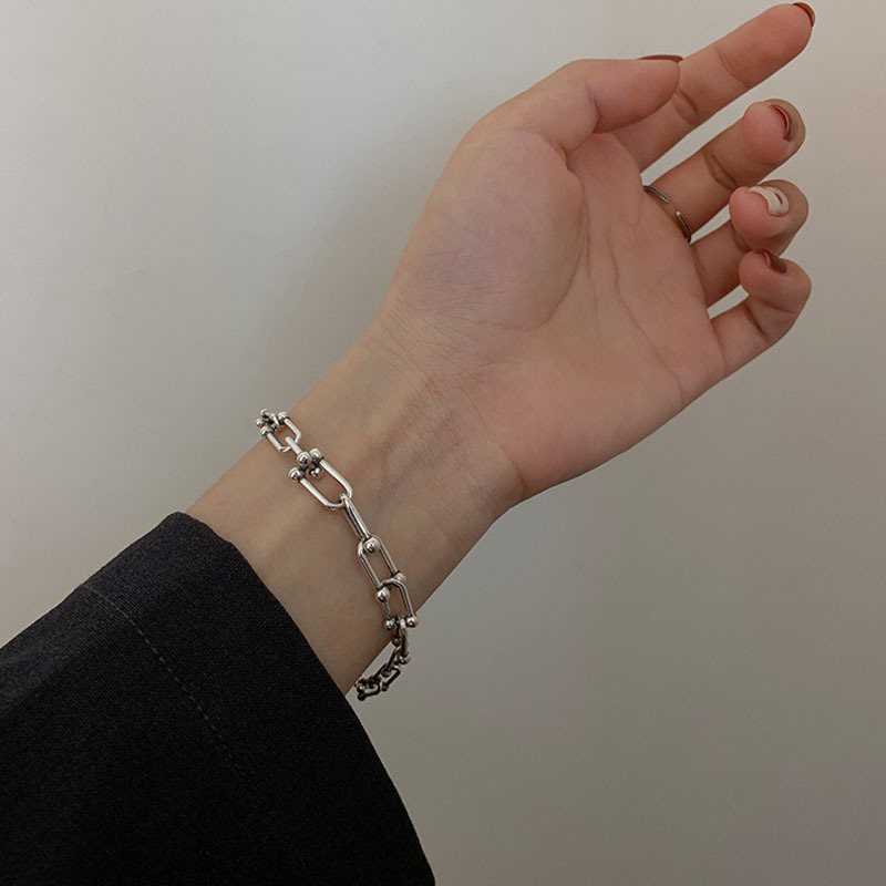 Nytt S925 Silver Mode Retro Tidvatten Design Tung Industri U-format Hästsko Armband Kvinnligt Spänne