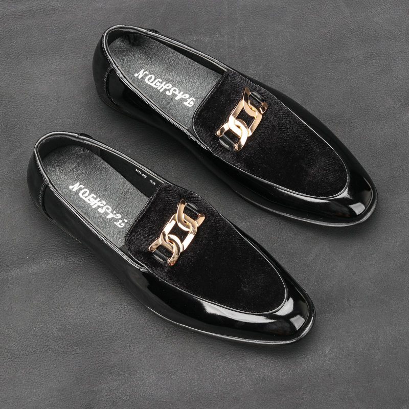 Sommar Ny Uppsättning Fötter Business Herrskor Ledig Spetsad Tå Formell Klänning Loafers Slip-on Svart Skor Hane