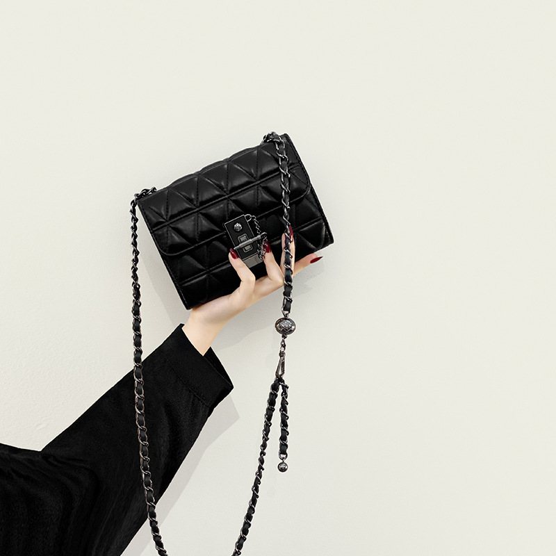 High-end Kvinnors Höst Och Vinter 2024 Ny Textur Läppstiftsväska Retro Crossbody Mini Kedjeväska Trend