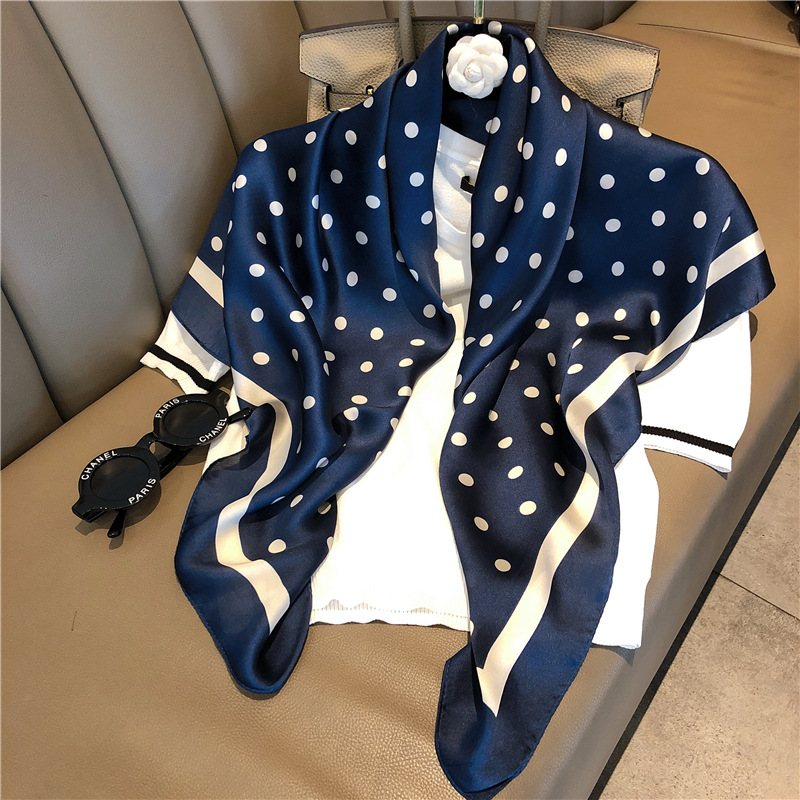 Ny Dekorativ Rutig Sidenscarf Halsduk Retro Polka Dot Scarf Professionell Damkonst Fyrkantig