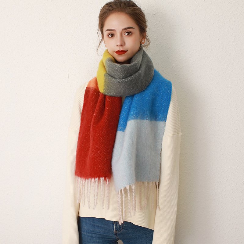 Ny Färg Kontrast Randig Mohair Scarf Kvinnor Höst Och Vinter Cashmere Tjock Tofs Halsduk