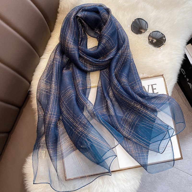 Vår Och Sommar Ny Sidenblandad Scarf Kvinnligt Mode Temperament Guld Och Silver Siden Lång Sjal Med Dubbla Användningsområden Sidenscarf För Att Hålla Värmen