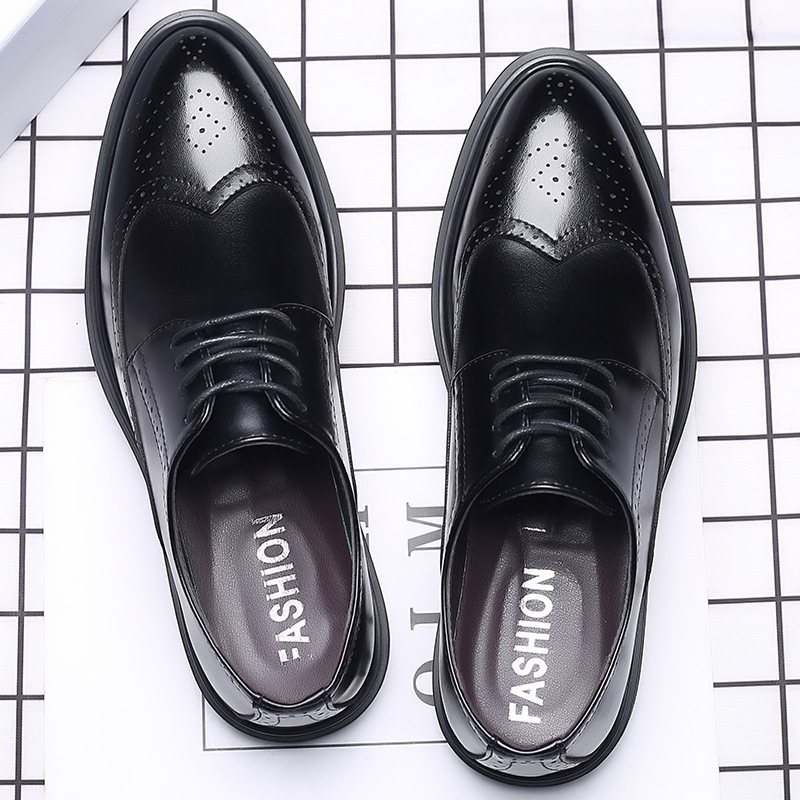 Nya Brogue-skor För Män Klänning Skor Business Casual Herrskor Som Andas