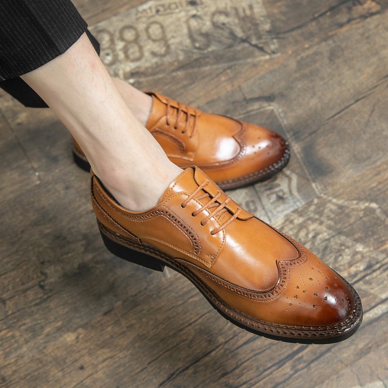 Nya Herrklänningsskor Herr 38-45 Storlek Business Casual Mjuk Botten Herrklänning Skor Brogue Bröllopsskor