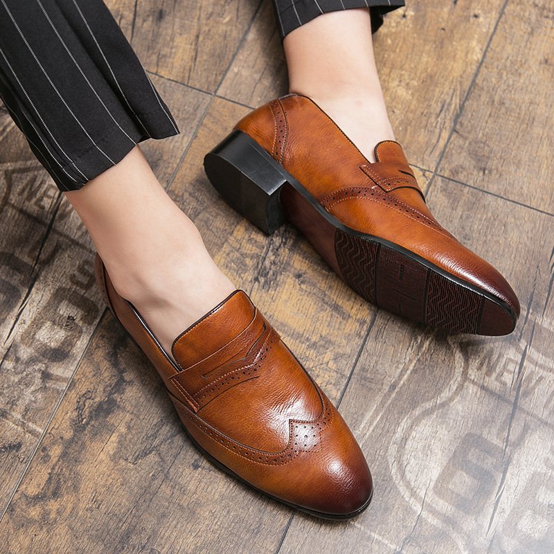 Brogue Skor Herrskor Slip-on Andas Trendig Ungdom Business Casual Klänning Spetsiga Ärtor