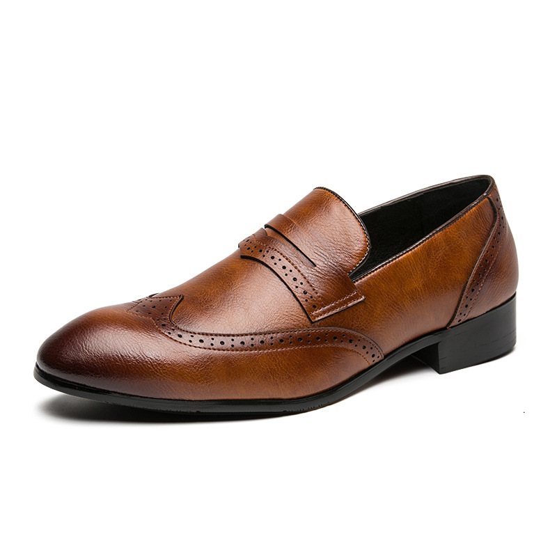 Brogue Skor Herrskor Slip-on Andas Trendig Ungdom Business Casual Klänning Spetsiga Ärtor