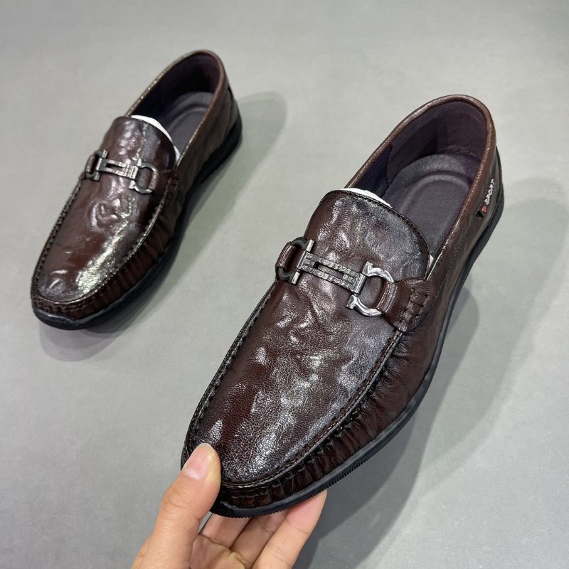 Platt Grund Mun Slip-on Ärtor Skor Fårskinn Metall Spänne Mode Loafers