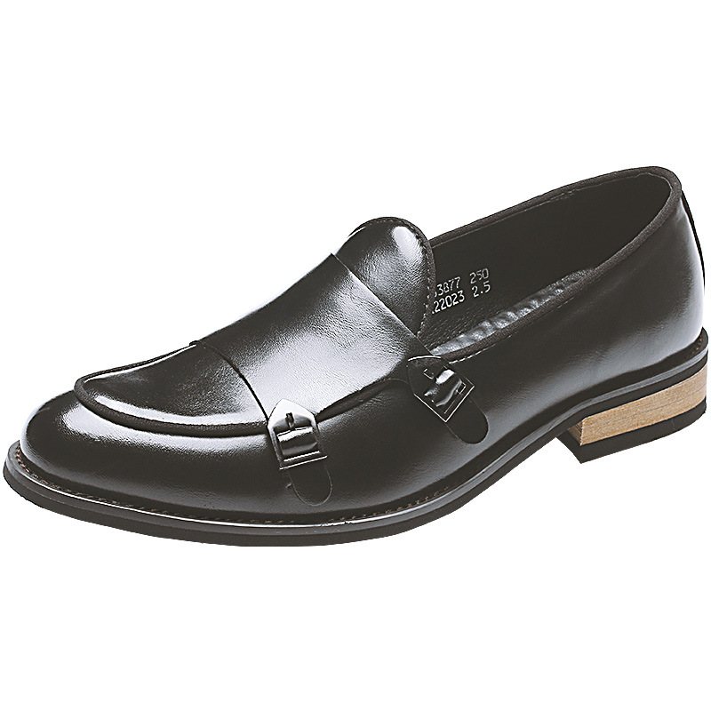 Sommar Nya Mäns Klänning Skor Casual Slip-on Loafers Mode Ärter Män