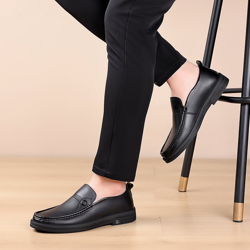 Vårens Nya Loafers För Män Business Casual Skor Herr Set Of Feet Klänning Low Top Kohud Doudou