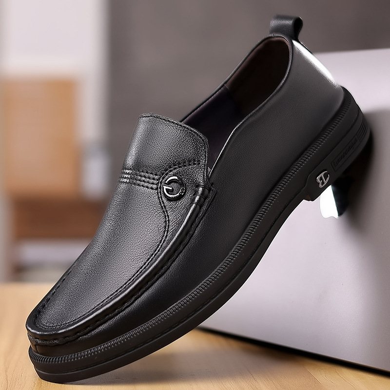 Vårens Nya Loafers För Män Business Casual Skor Herr Set Of Feet Klänning Low Top Kohud Doudou