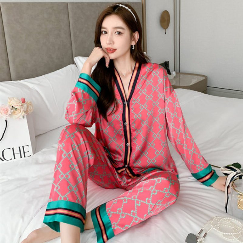 Dampyjamasset Loungewear V-ringad