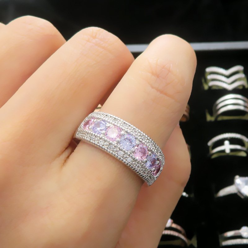 Rosa Diamant Dam Vigselring High-end Mikroinlagd Färg Zirkon Ring Cross-spegel Kreativa Hand Smycken