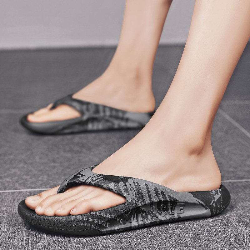 2024 Sommar Ny Stil Flip Flops Herrrum Strand Tjock Botten Trend Fritidsandaler Tofflor Skor Herr