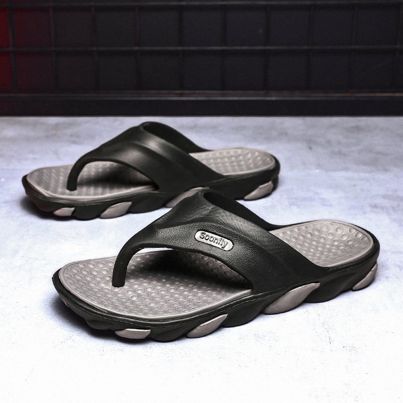 2024 Sommaren Trendiga Tofflor Utomhus Flip Flops Stor Storlek Män Casual Sandaler Strandsandaler Hane