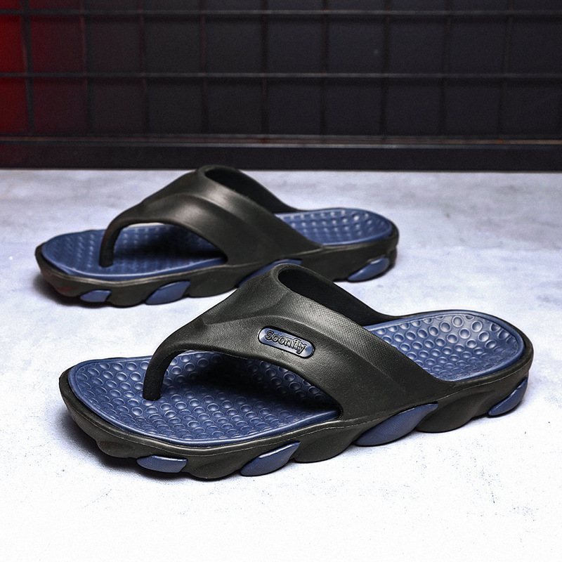 2024 Sommaren Trendiga Tofflor Utomhus Flip Flops Stor Storlek Män Casual Sandaler Strandsandaler Hane