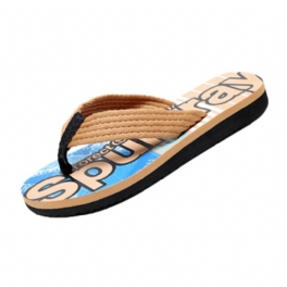 Sommar 2024 Nya Män Casual Mode Sandaler Tofflor Skor Strandtrend Bokstäver Flip-flops