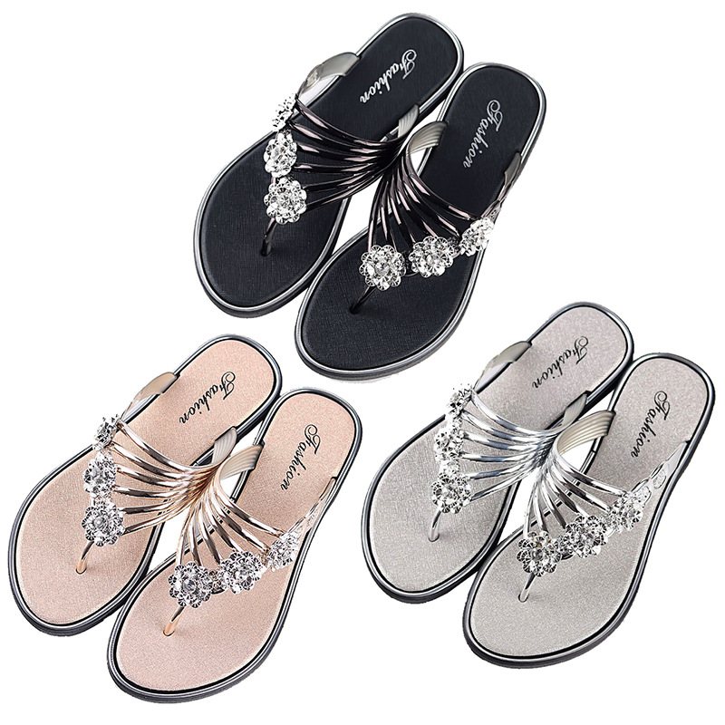 2024 Damtofflor Sommar Sandaler Tofflor Nya Flat Pinch Damskor Lätta Dam Casual Flip-flops