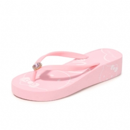 2024 Kreativa Nya Kvinnors Hello Kitty Söta Flip Flops Med Mellanklackat Strass Sommar Sandaler Tofflor Skor