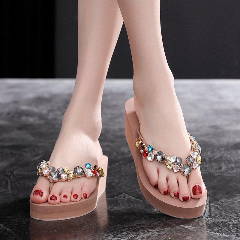 2024 Nya Blingbling Strass Flip Flops Kvinnliga Handsydda Tjockbottna Tofflor Halkfria Sandaler Skor