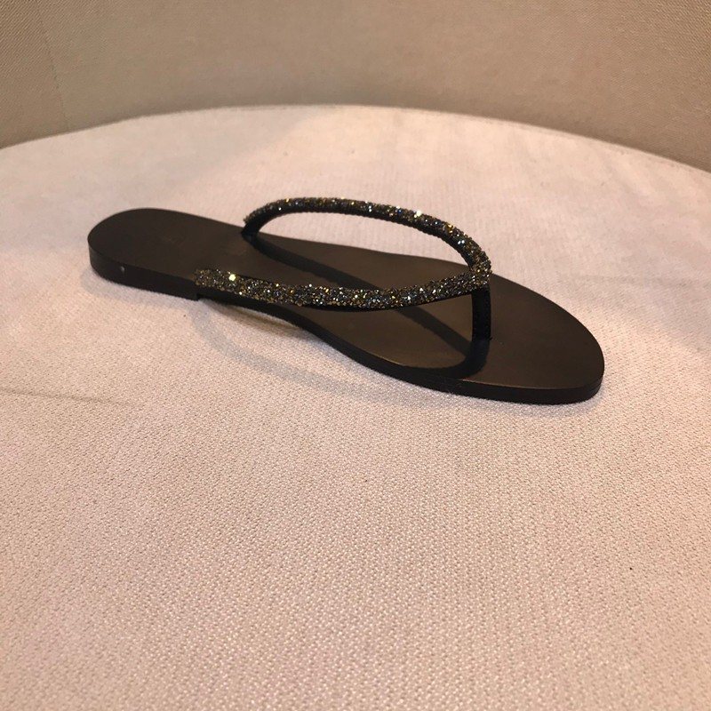 2024 Sommar Nytt Mode Strass Flip Flops Platta Stringtrosor Sandaler Tofflor Skor Stora Kvinnor