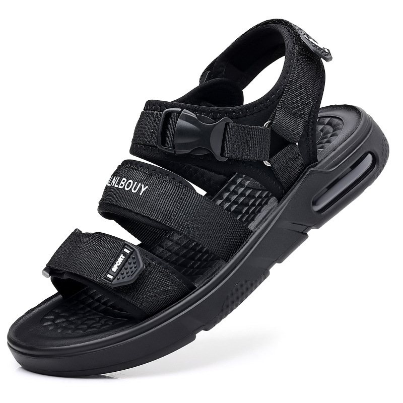 Sandaler Män 2024 Nya Sommaren Halkfria Trend Casual Tofflor Skor Sport Herr Strandskor