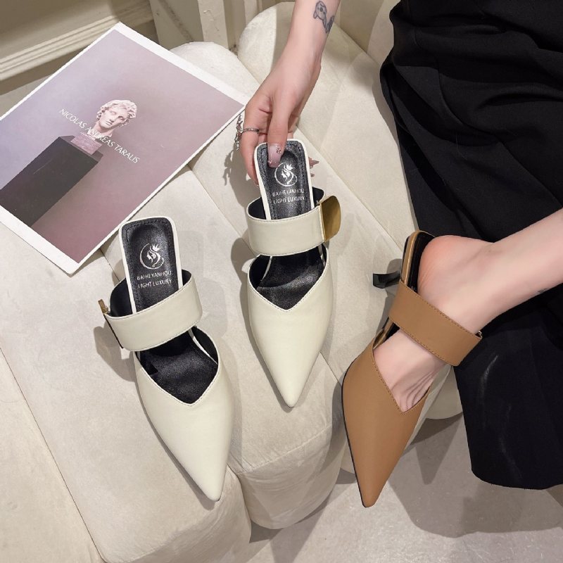 Fårskinn Muller Skor White Baotou Stiletto Medium Heel Shoes Dam 2024 Nya Höstens Spetsiga Tå Högklackade Sandaler