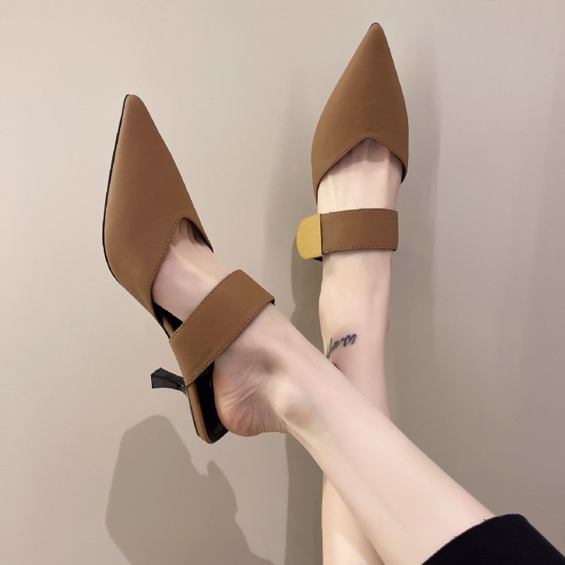 Fårskinn Muller Skor White Baotou Stiletto Medium Heel Shoes Dam 2024 Nya Höstens Spetsiga Tå Högklackade Sandaler