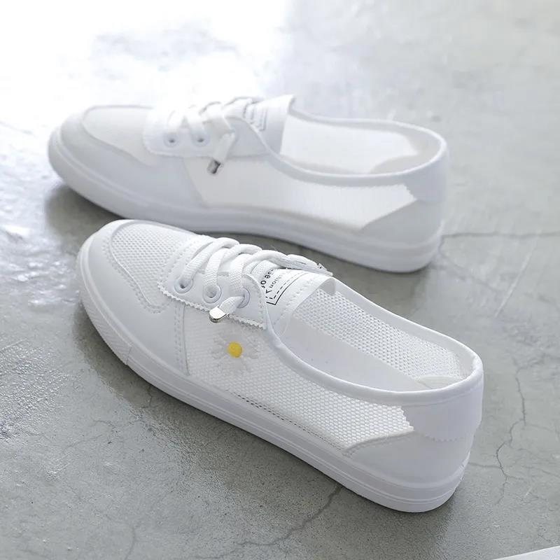 Damskor 2024 Våren Och Sommaren Nya Platt Botten Mesh Andas Daisy Sneakers Trendiga Skor Doudou