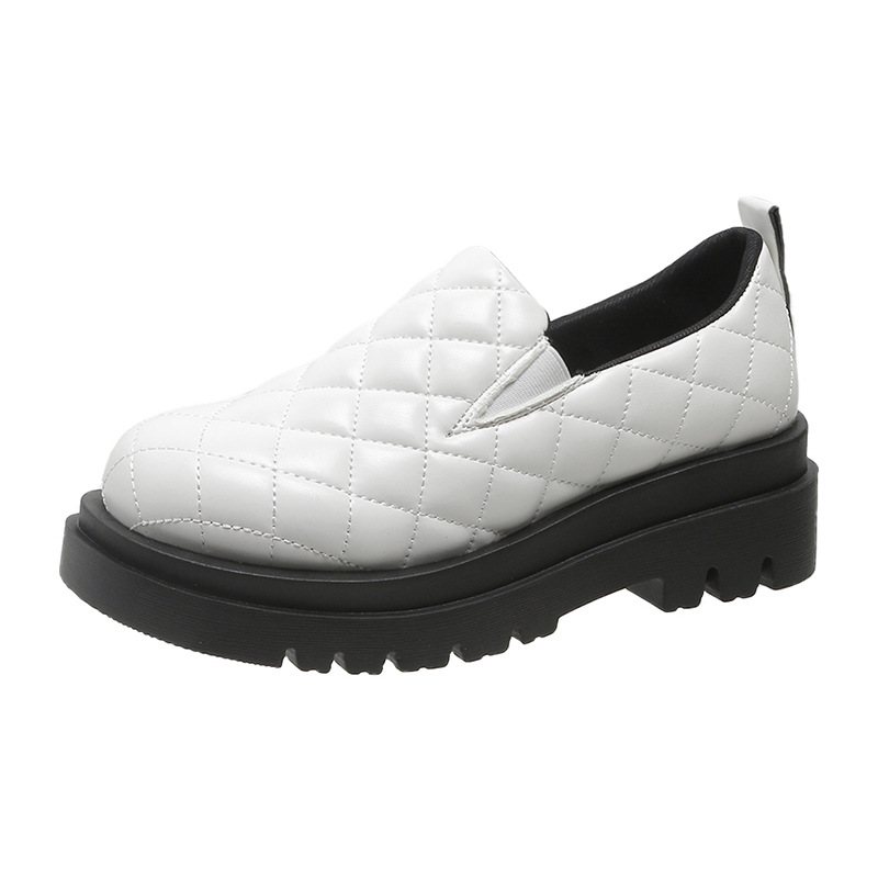 Loafers Dam 2024 Nya Stora Brödskor Tjocksuliga Slip-on Trendiga Platta Vardagsskor